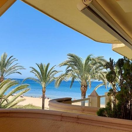 Estupendo Apartamento En Primera Linea De Playa Y Con Vistas Al Mar Денія Екстер'єр фото