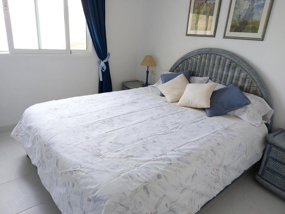 Estupendo Apartamento En Primera Linea De Playa Y Con Vistas Al Mar Денія Екстер'єр фото